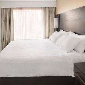 One-Bedroom King Suite Sofa Bed Adapted Tub Mobility Hearing Accessible
